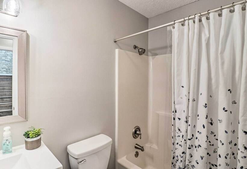 North Carolina Vacation Rental W/ Fire Pit & Grill