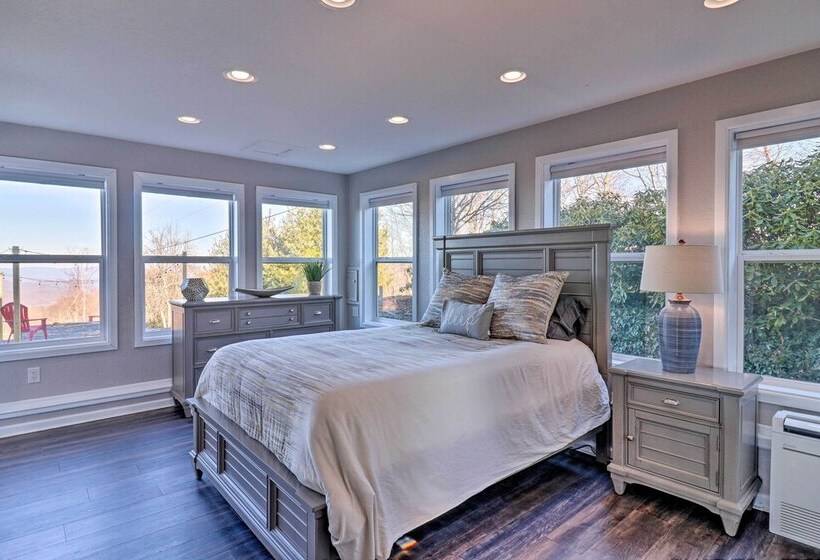 North Carolina Vacation Rental W/ Fire Pit & Grill