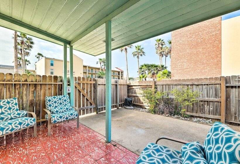 South Padre Island Vacation Rental: Steps To Beach