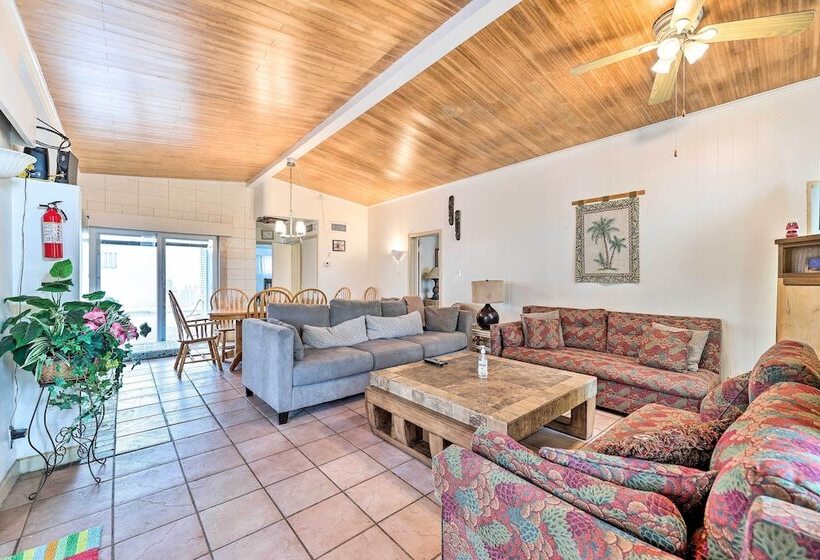 South Padre Island Vacation Rental: Steps To Beach