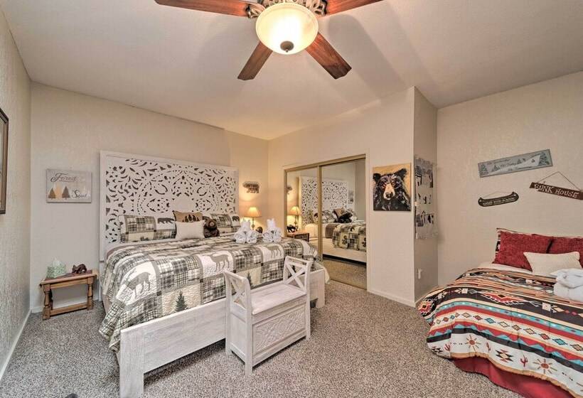 Spacious Alto House On 8 Private Acres W/ Hot Tub!