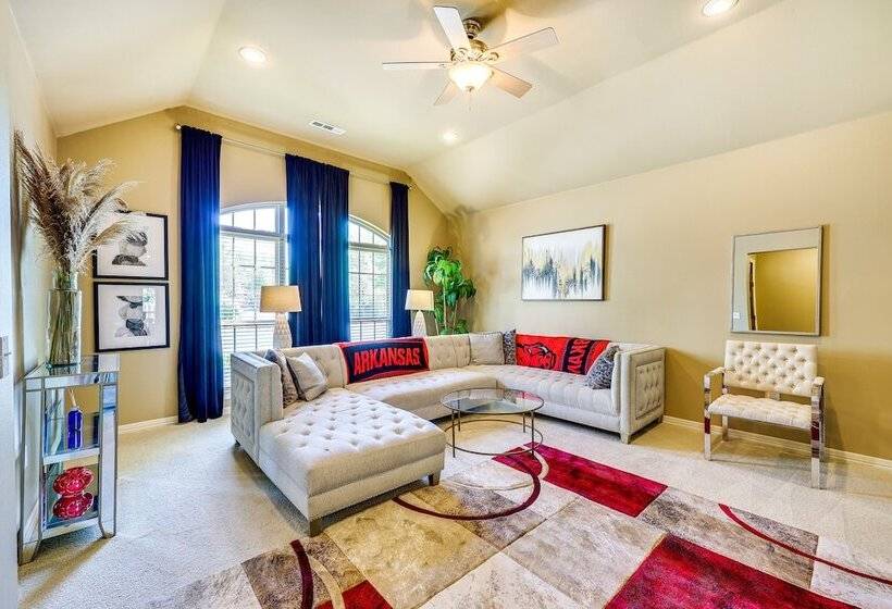 Spacious Family Home 3 Mi To Downtown Fayetteville