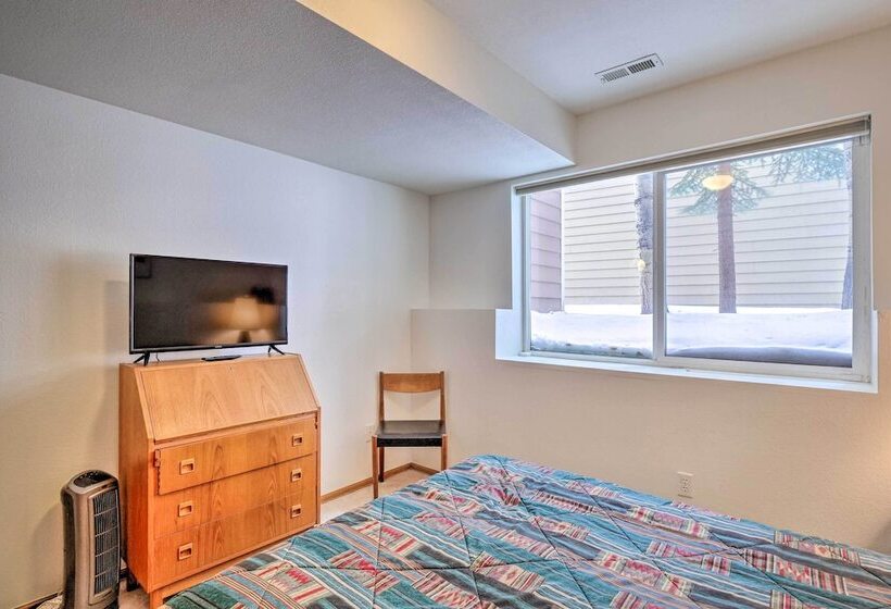 Spacious Frisco Retreat W/ Private Hot Tub!