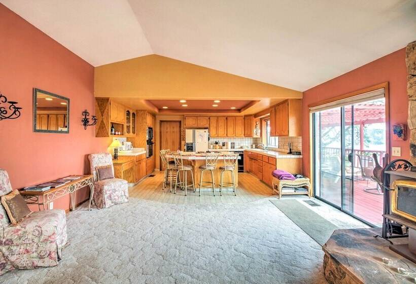 Spacious Kelseyville Home W/ Large Lakefront Deck!