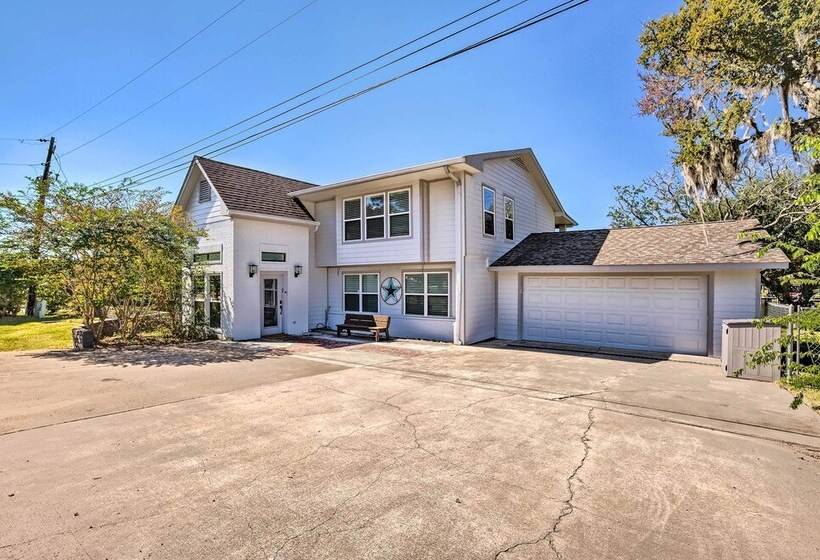 Spacious Livingston Home W/ Private Boat Dock