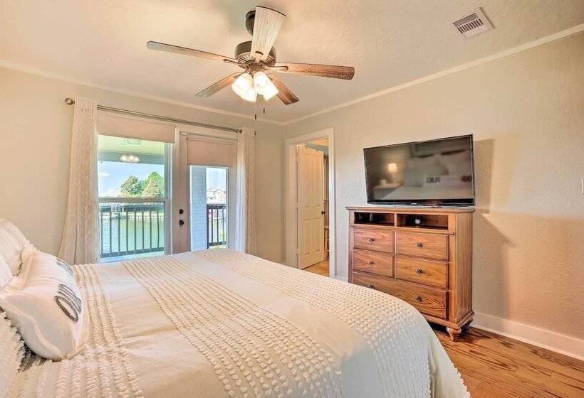 Spacious Livingston Home W/ Private Boat Dock