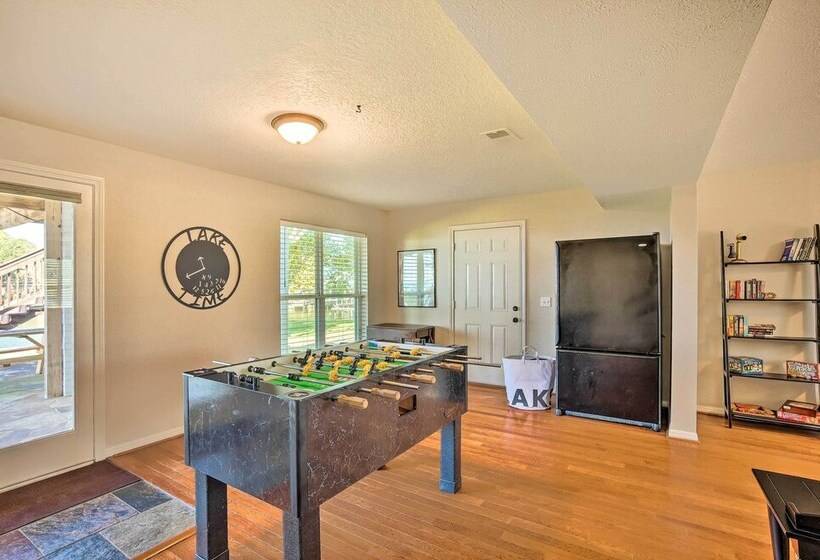 Spacious Livingston Home W/ Private Boat Dock