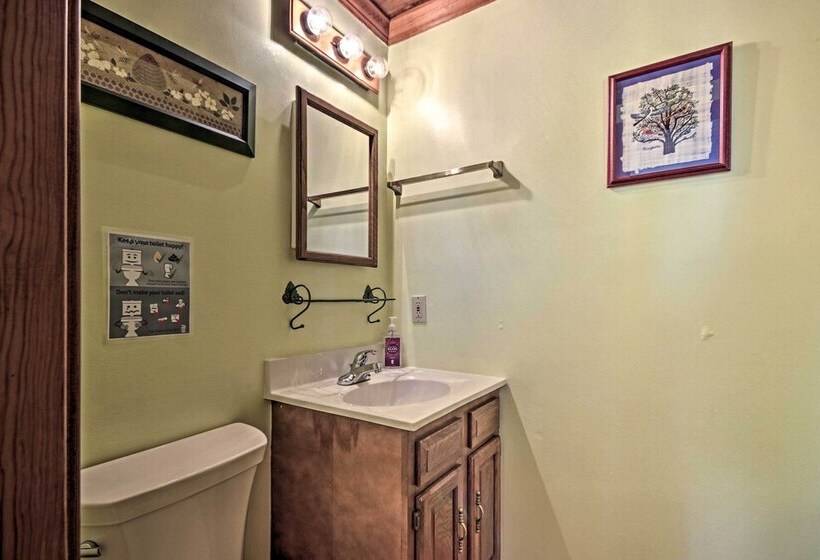 Spacious Mountain Home: Family, Pet & Wfh Friendly