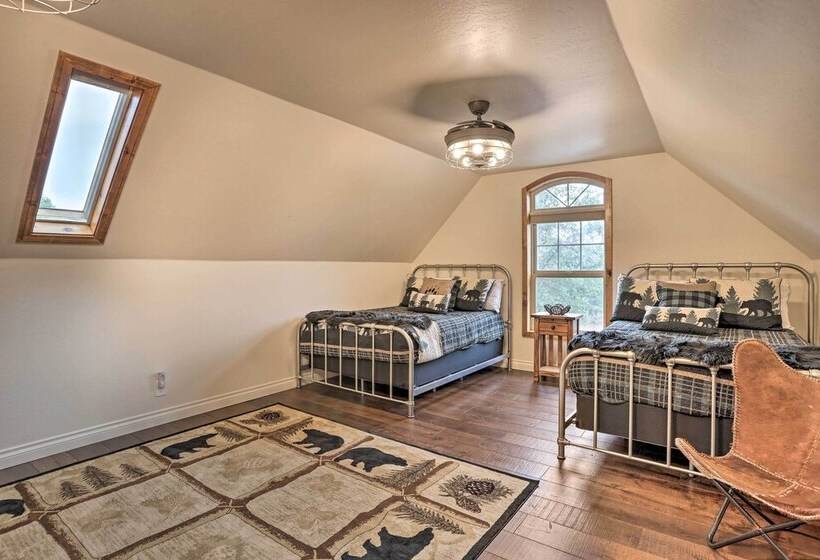 5 Mi To Big Bear Lake: Home W/ Hot Tub!