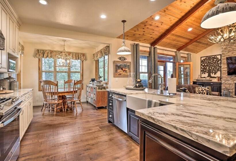 5 Mi To Big Bear Lake: Home W/ Hot Tub!