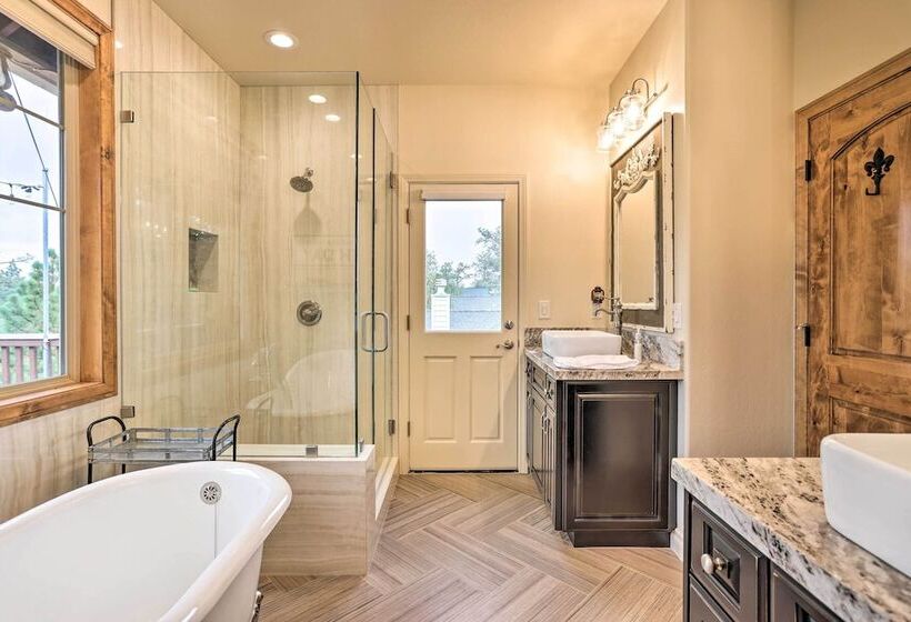 5 Mi To Big Bear Lake: Home W/ Hot Tub!