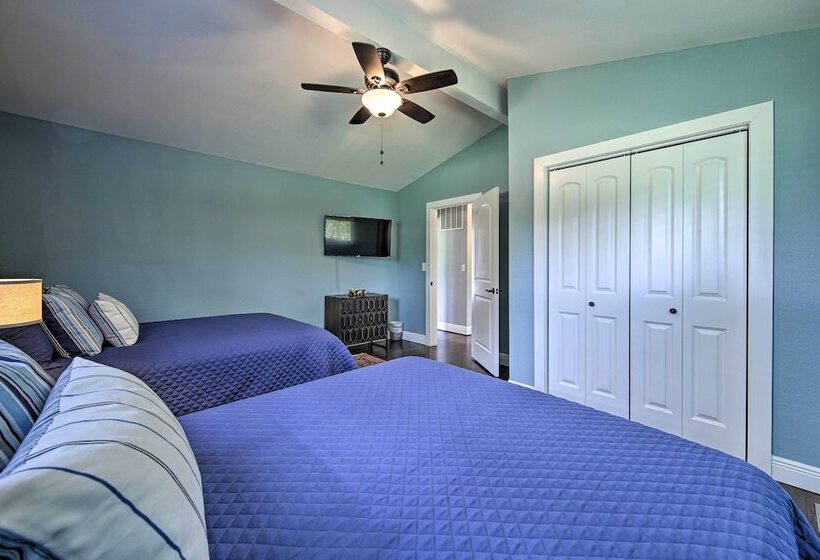 Spacious New Braunfels Escape W/ Private Deck!