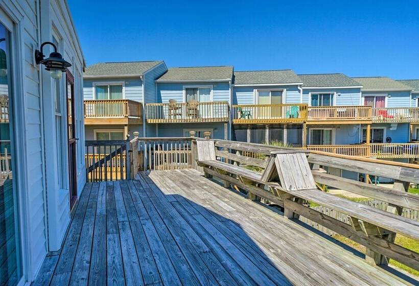 Spacious North Topsail Family Home With 2 Decks