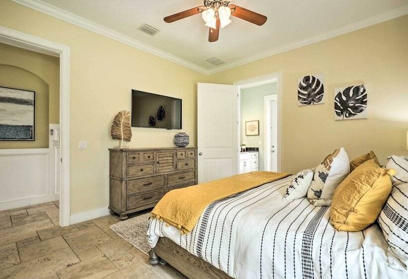 Palm Coast Oasis W/ Pool: Steps To Cinnamon Beach!