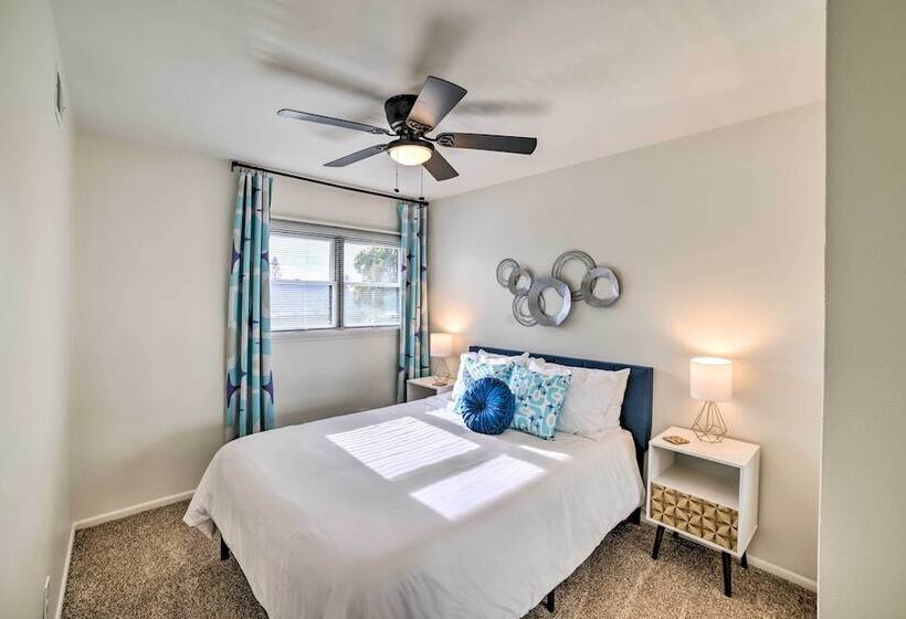 Spacious Riverside Home W/ Game Room & Yard