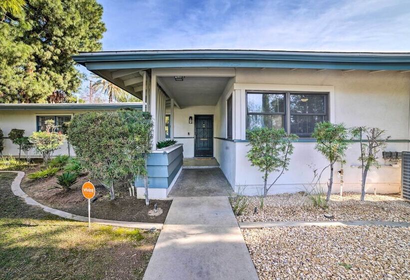 Spacious Riverside Home W/ Game Room & Yard