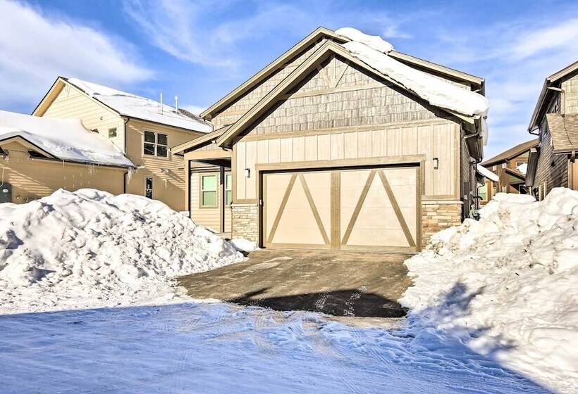 Hike & Ski: Stunning Home W/ Hot Tub In Granby!