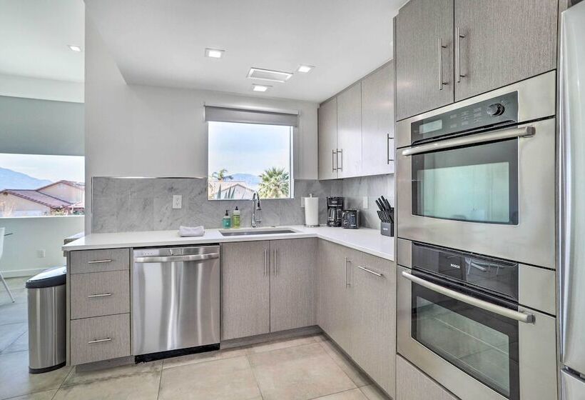 Stunning Desert Hot Springs Home W/ Pool!