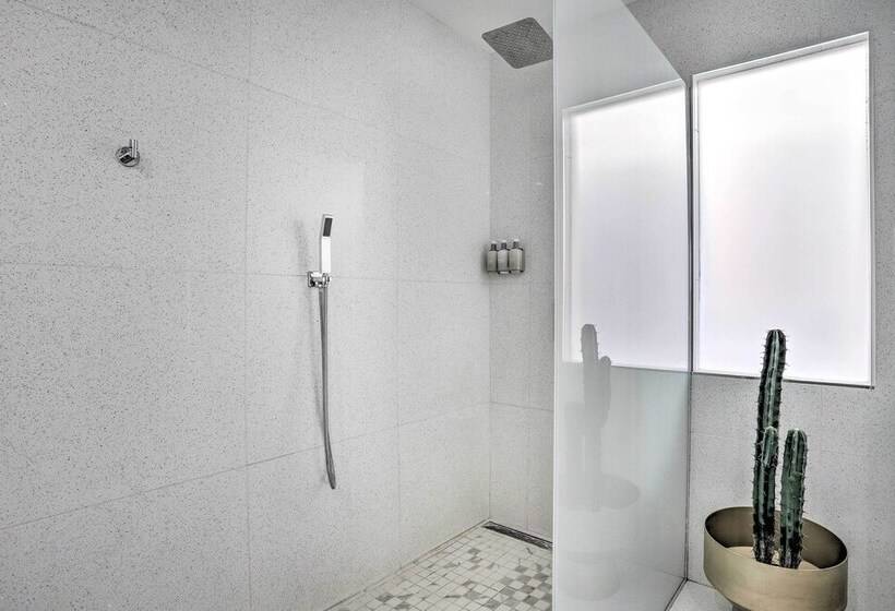 Stunning Desert Hot Springs Home W/ Pool!