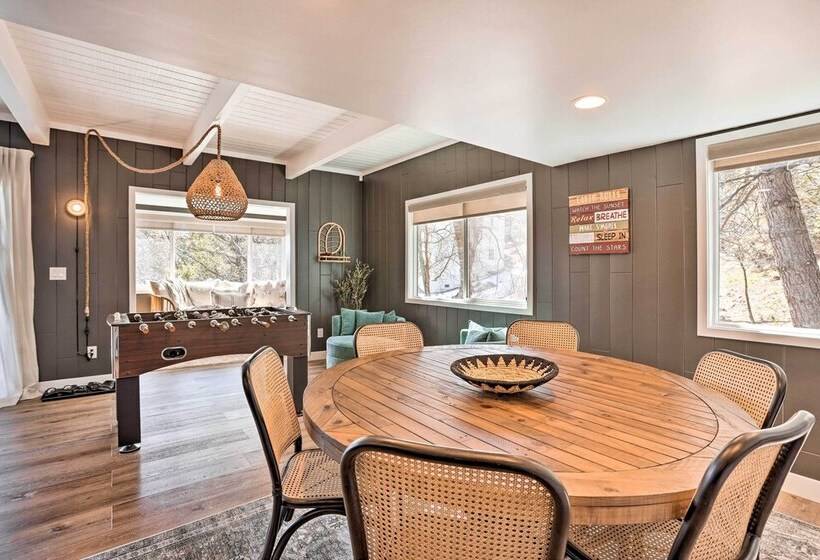 Stunning Lake Arrowhead Cabin W/ Lake Views!