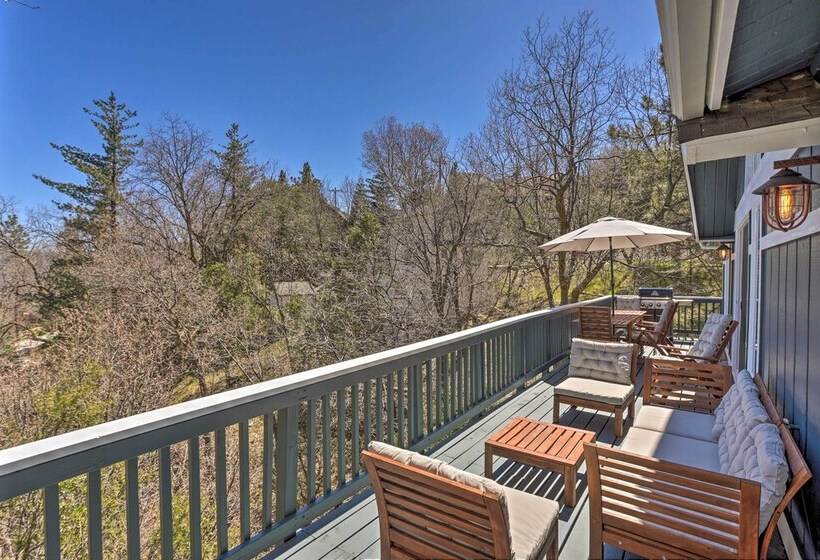 Stunning Lake Arrowhead Cabin W/ Lake Views!