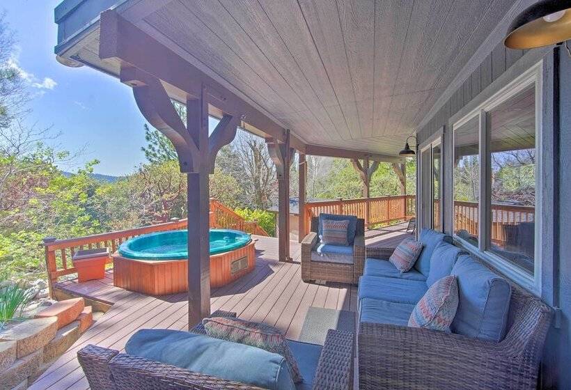 Stunning Lake Arrowhead Home: Decks & Hot Tub