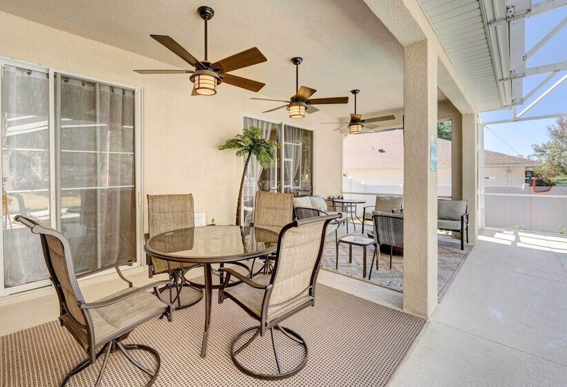 Patio + Grill: Spacious Getaway In Minneola!