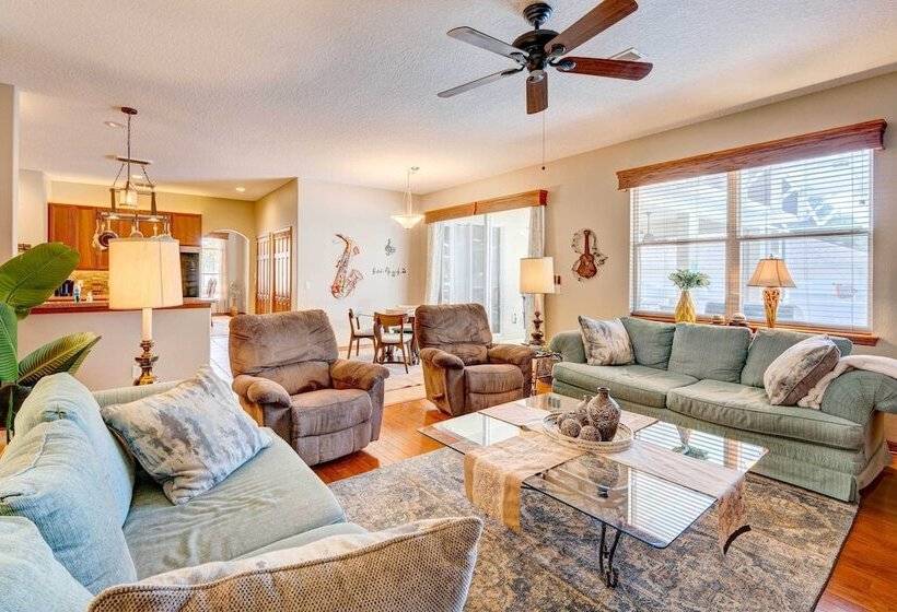 Patio + Grill: Spacious Getaway In Minneola!