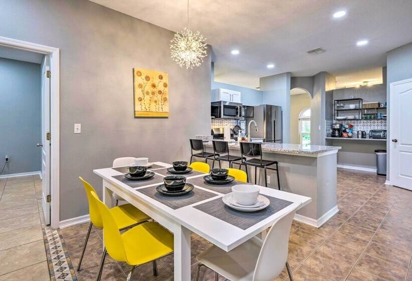 Sunny Clermont Retreat W/ Lanai: 12 Mi To Disney!