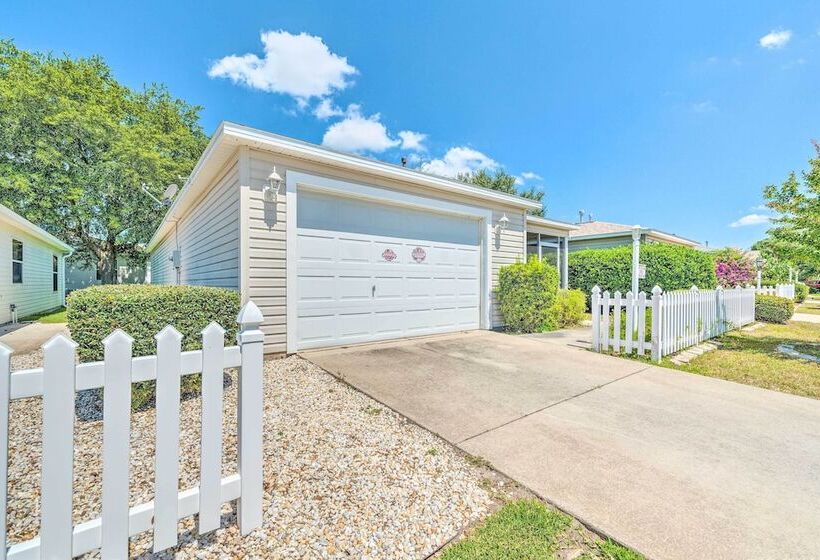 Sunny Home In The Villages W/ Lanai & Pool Access!