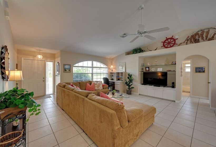 Sunny Marco Island House < 3 Blocks To Beach!