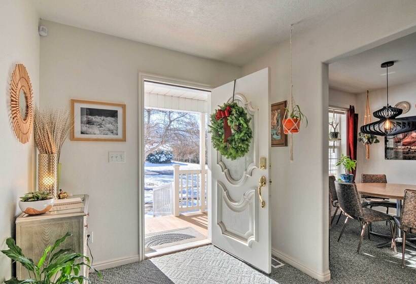 Sunny Retreat ~ 12 Mi To Brian Head Resort!