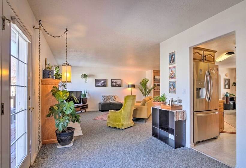 Sunny Retreat ~ 12 Mi To Brian Head Resort!