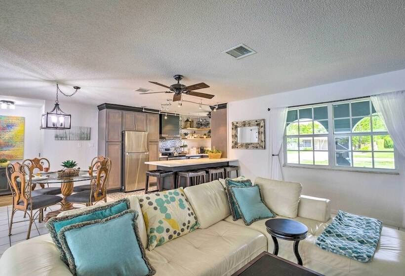 Tropical Landing  Stuart Home W/ Pool + Grill!