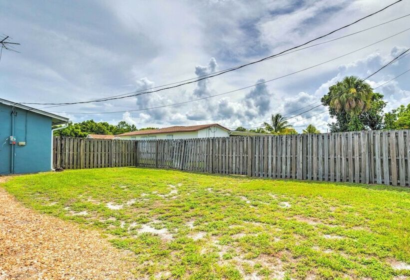 Tropical Landing  Stuart Home W/ Pool + Grill!