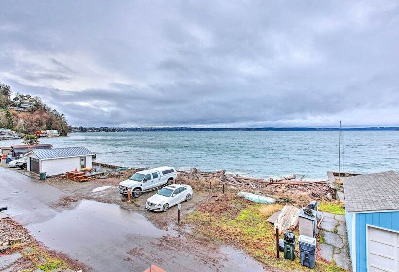Tacoma Dash Point Beach Cabin W/ Balcony!