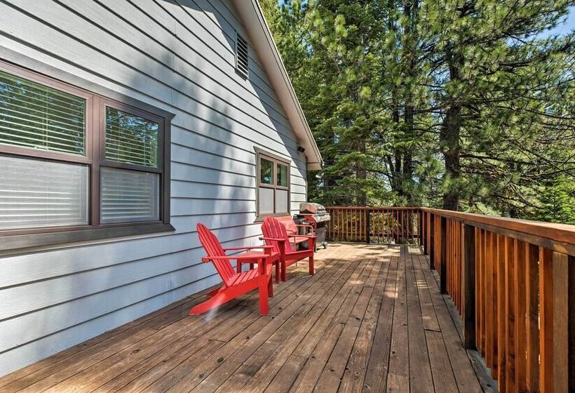 Tahoe Donner Escape: Under 15 Mi To 6 Ski Resorts!