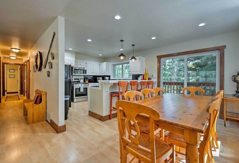 Tahoe Donner Escape: Under 15 Mi To 6 Ski Resorts!