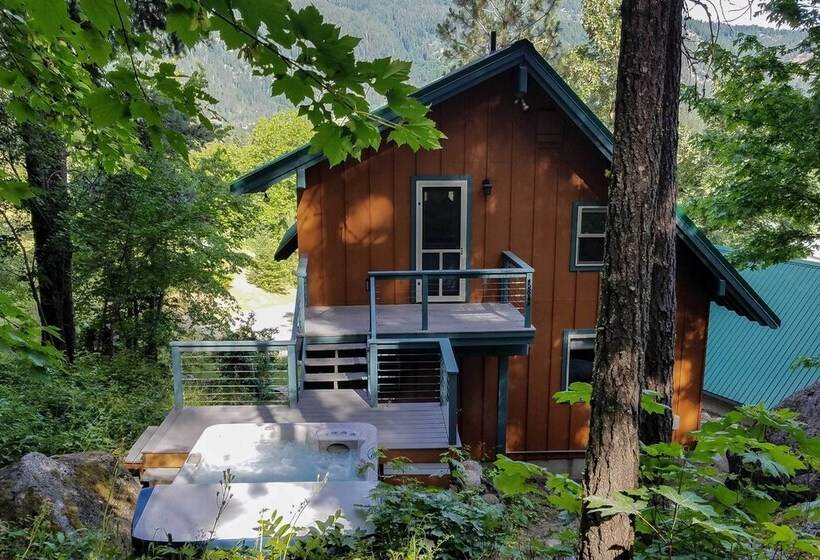 Tamarack Haus Hot Tub & Ev Charging: Walk Dtwn!