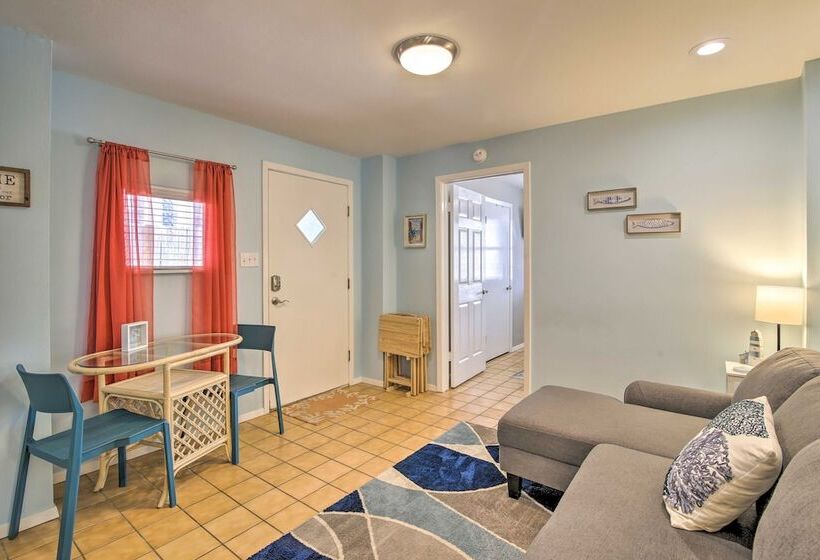 Beach Home W/ Pool & Hot Tub < 1 Block To Beach!