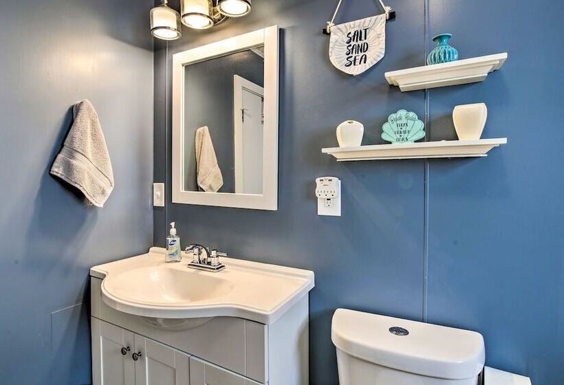 Beach Home W/ Pool & Hot Tub < 1 Block To Beach!