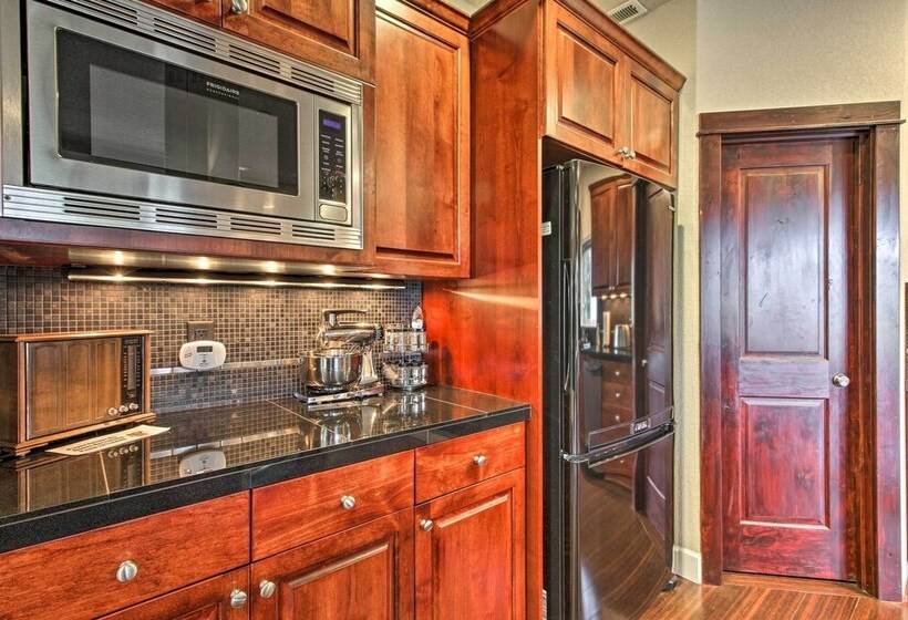 The Ark At Farewell Park, 20 Mi To Mt Bachelor!