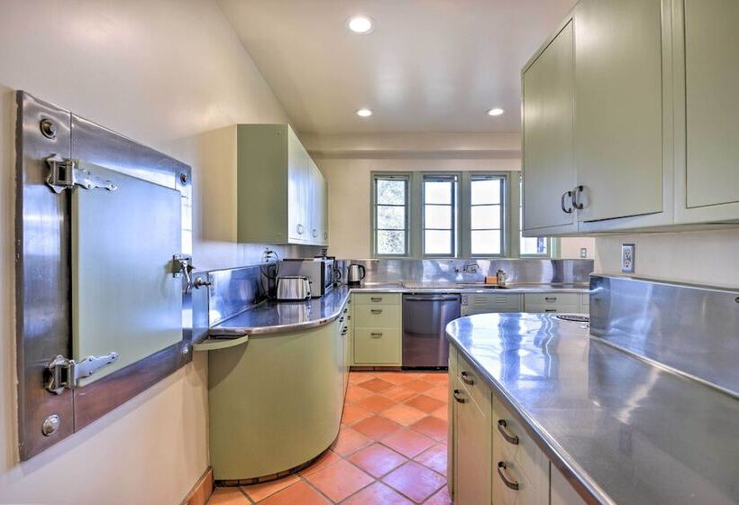 The Castle  Hacienda Heights Home W/ Patio & Pool