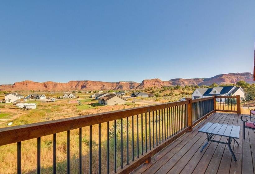 The Cliffrose Cabin    Hike, Relax, Explore!