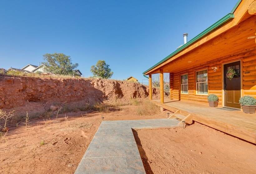 The Cliffrose Cabin    Hike, Relax, Explore!