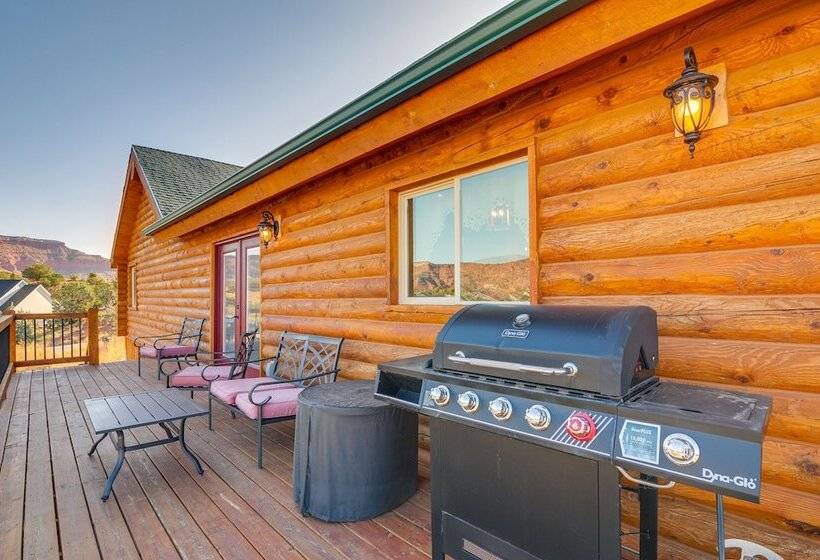 The Cliffrose Cabin    Hike, Relax, Explore!