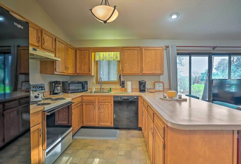 Retreat On The Woods Resort: Mtn View Golf Course!