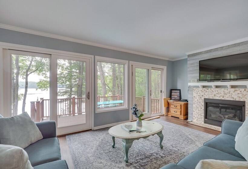 Traverse City Retreat W/ Deck & Lake Access