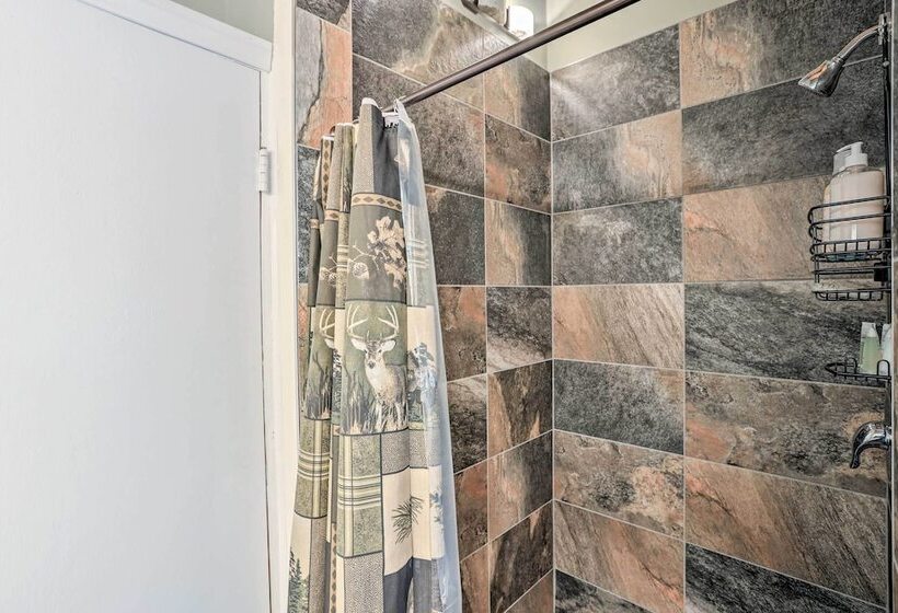 Tree Lined Lake Arrowhead Cabin, Near Trails!