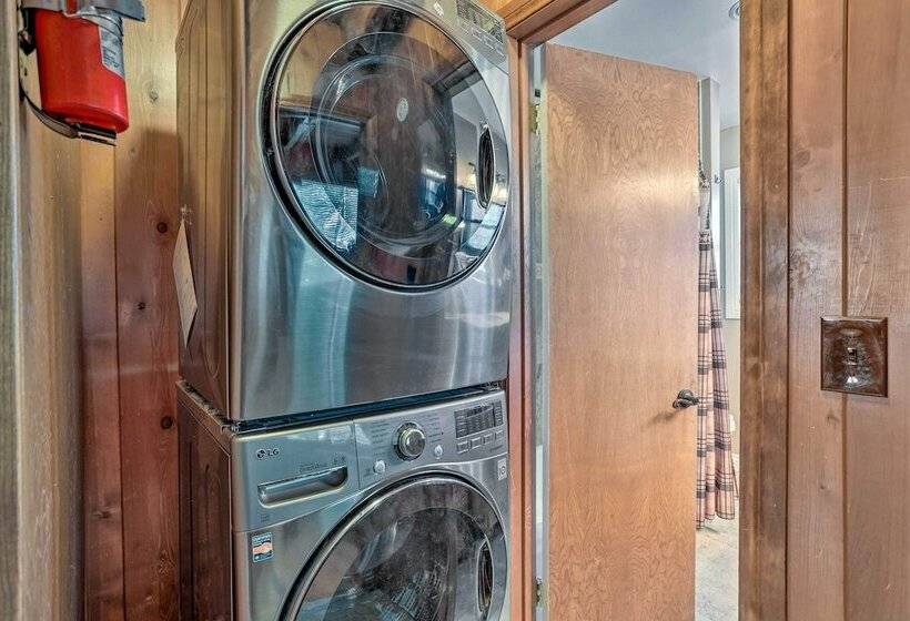 Tree Lined Lake Arrowhead Cabin, Near Trails!